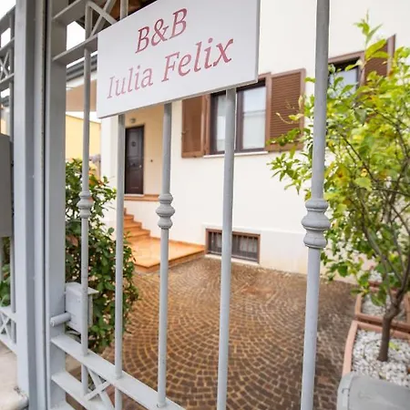 Bed & Breakfast Iulia Felix *
