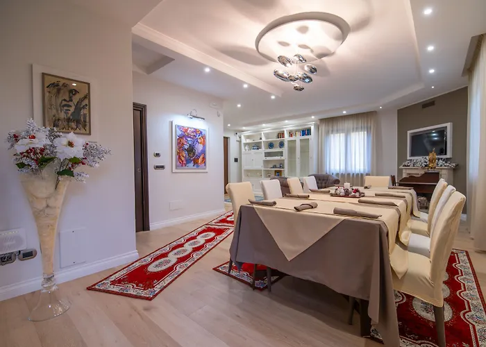 Iulia Felix Готель типу 